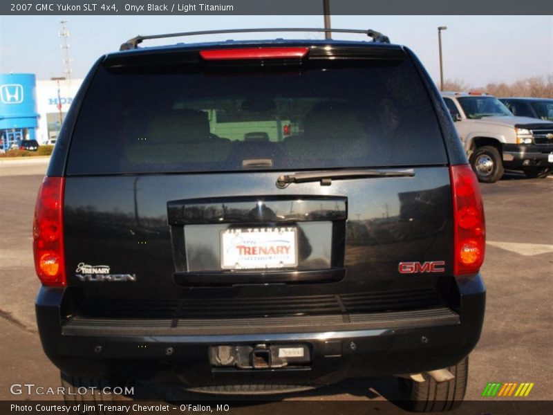 Onyx Black / Light Titanium 2007 GMC Yukon SLT 4x4