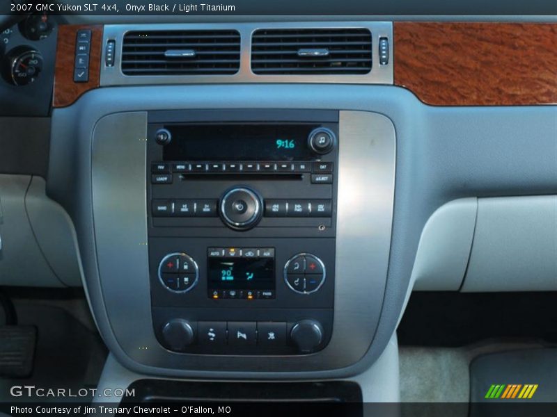 Onyx Black / Light Titanium 2007 GMC Yukon SLT 4x4