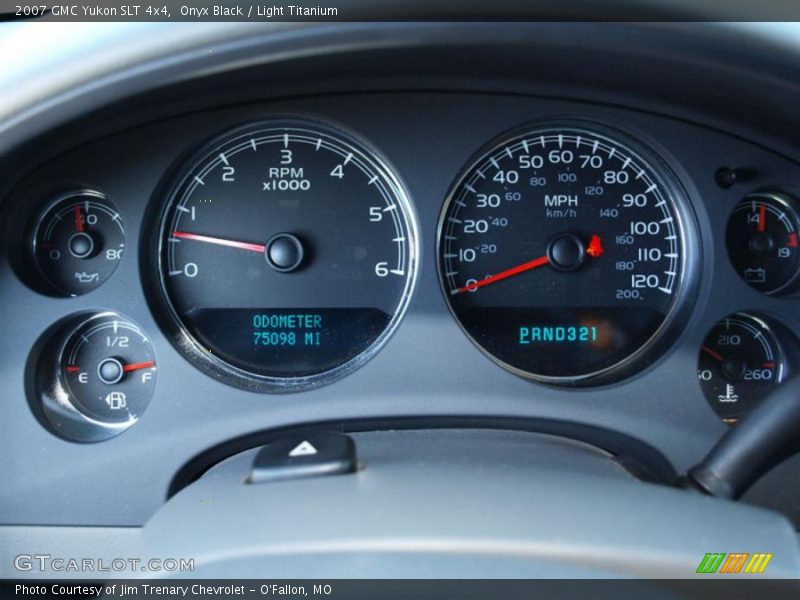 Onyx Black / Light Titanium 2007 GMC Yukon SLT 4x4