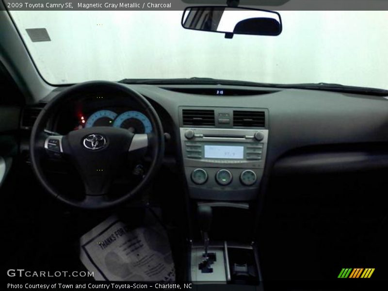 Magnetic Gray Metallic / Charcoal 2009 Toyota Camry SE