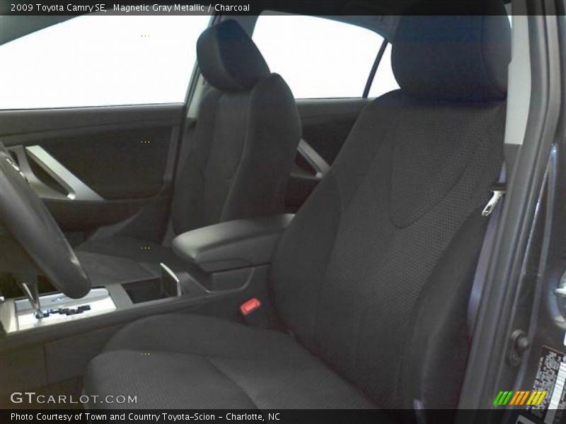 Magnetic Gray Metallic / Charcoal 2009 Toyota Camry SE
