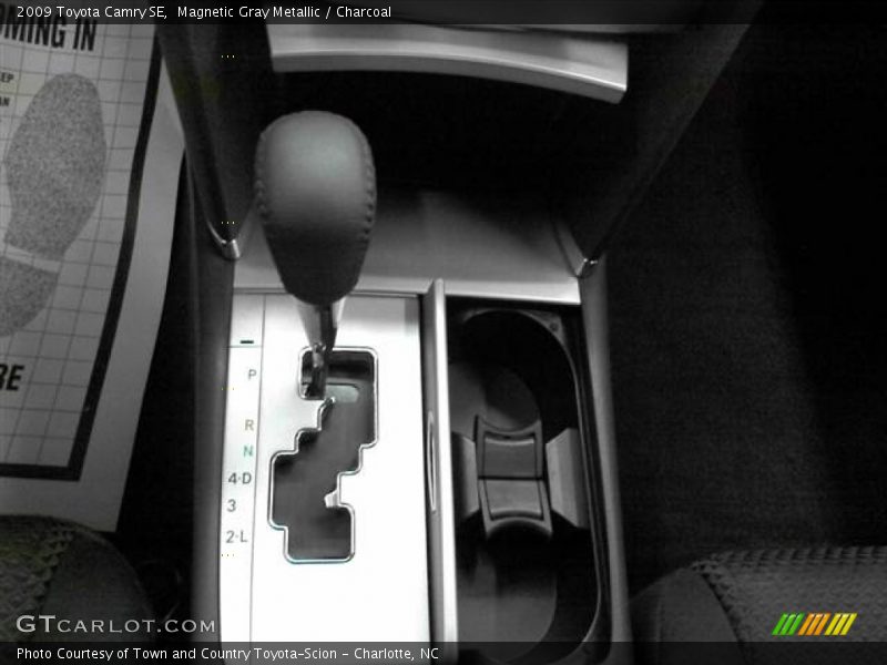 Magnetic Gray Metallic / Charcoal 2009 Toyota Camry SE