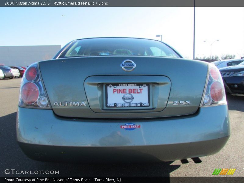 Mystic Emerald Metallic / Blond 2006 Nissan Altima 2.5 S