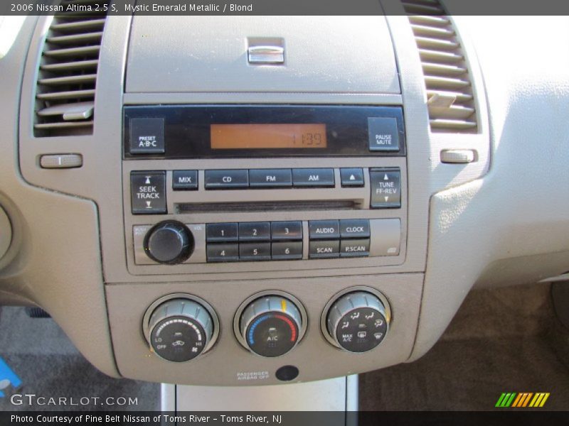 Mystic Emerald Metallic / Blond 2006 Nissan Altima 2.5 S