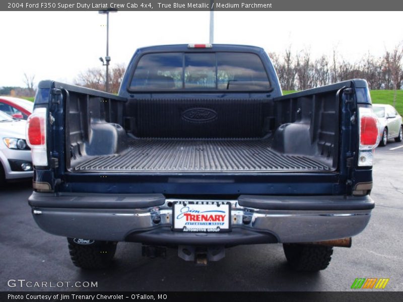 True Blue Metallic / Medium Parchment 2004 Ford F350 Super Duty Lariat Crew Cab 4x4