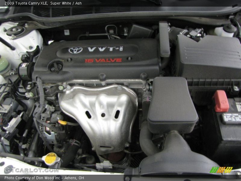 Super White / Ash 2009 Toyota Camry XLE
