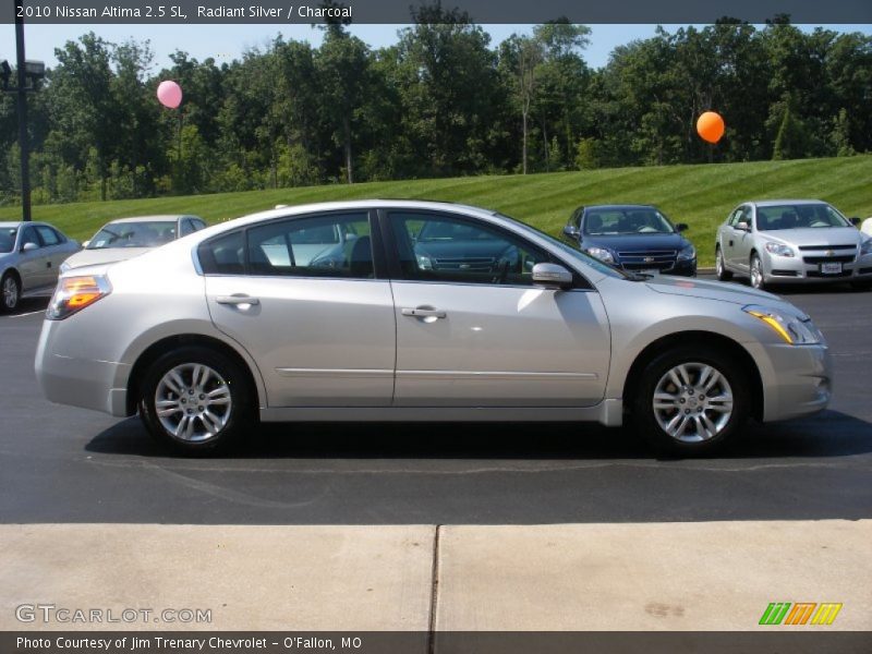 Radiant Silver / Charcoal 2010 Nissan Altima 2.5 SL