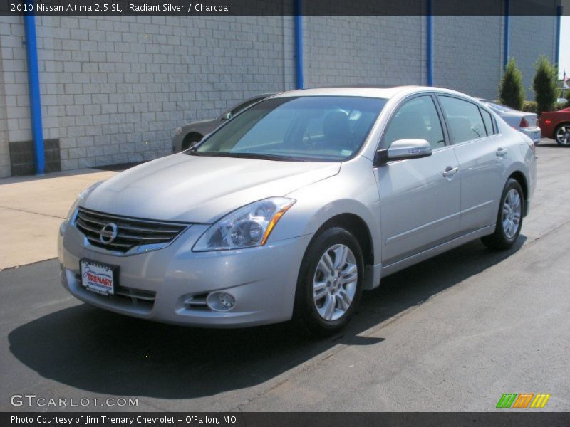 Radiant Silver / Charcoal 2010 Nissan Altima 2.5 SL