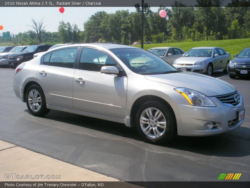 Radiant Silver / Charcoal 2010 Nissan Altima 2.5 SL