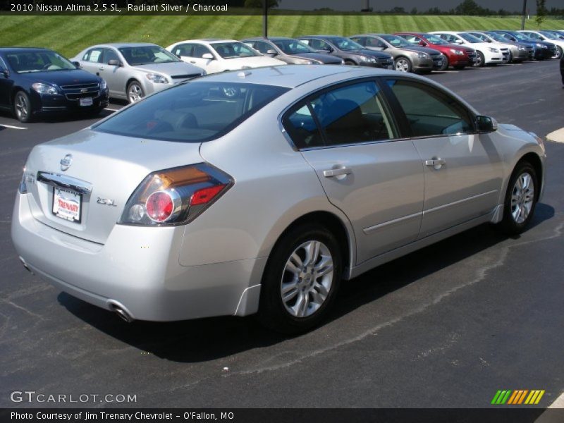 Radiant Silver / Charcoal 2010 Nissan Altima 2.5 SL