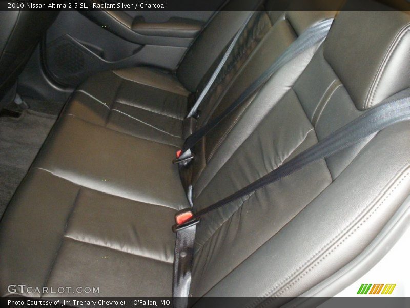 Radiant Silver / Charcoal 2010 Nissan Altima 2.5 SL
