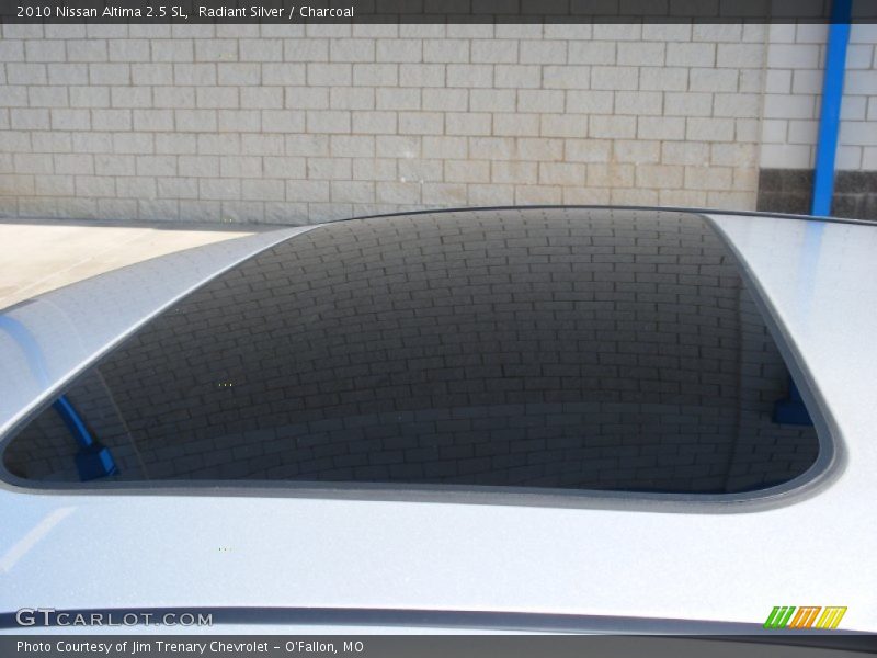 Radiant Silver / Charcoal 2010 Nissan Altima 2.5 SL