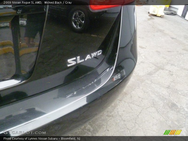 Wicked Black / Gray 2009 Nissan Rogue SL AWD