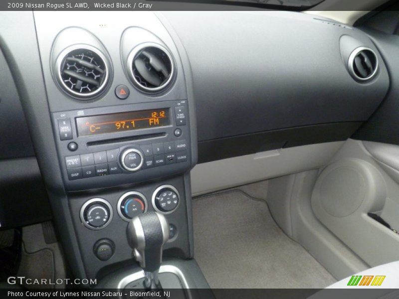 Wicked Black / Gray 2009 Nissan Rogue SL AWD