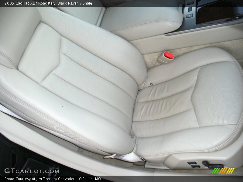 Black Raven / Shale 2005 Cadillac XLR Roadster