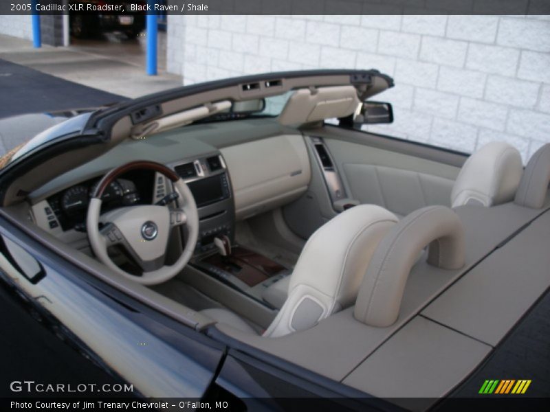  2005 XLR Roadster Shale Interior