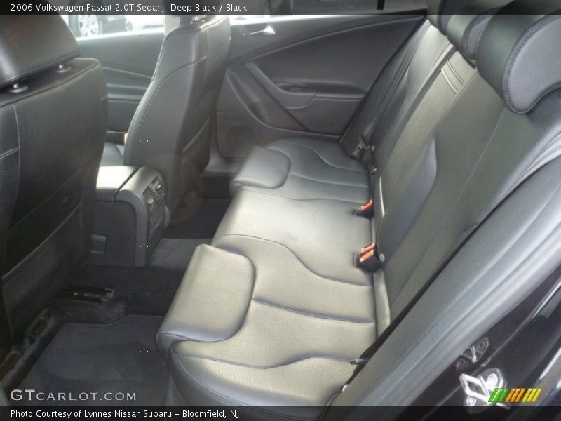 Deep Black / Black 2006 Volkswagen Passat 2.0T Sedan