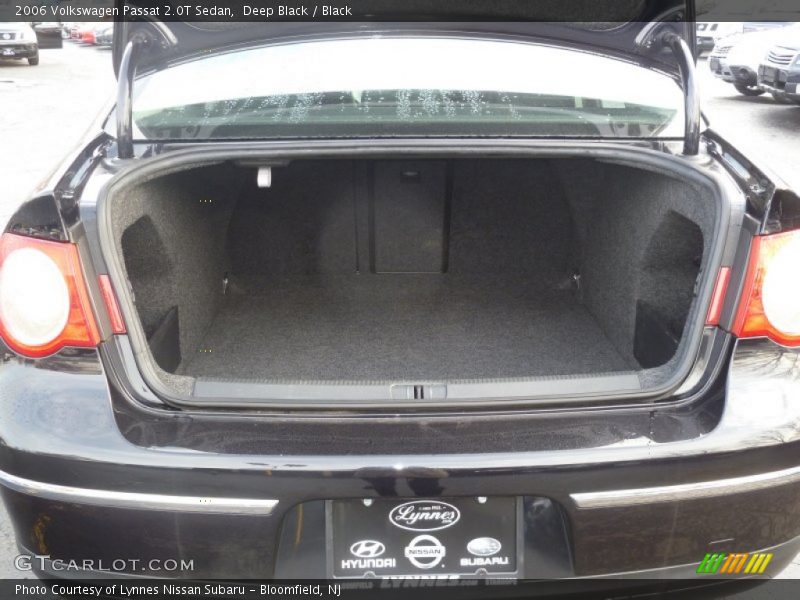 Deep Black / Black 2006 Volkswagen Passat 2.0T Sedan