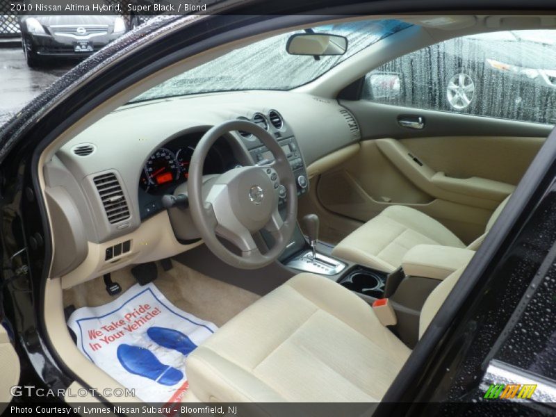  2010 Altima Hybrid Blond Interior