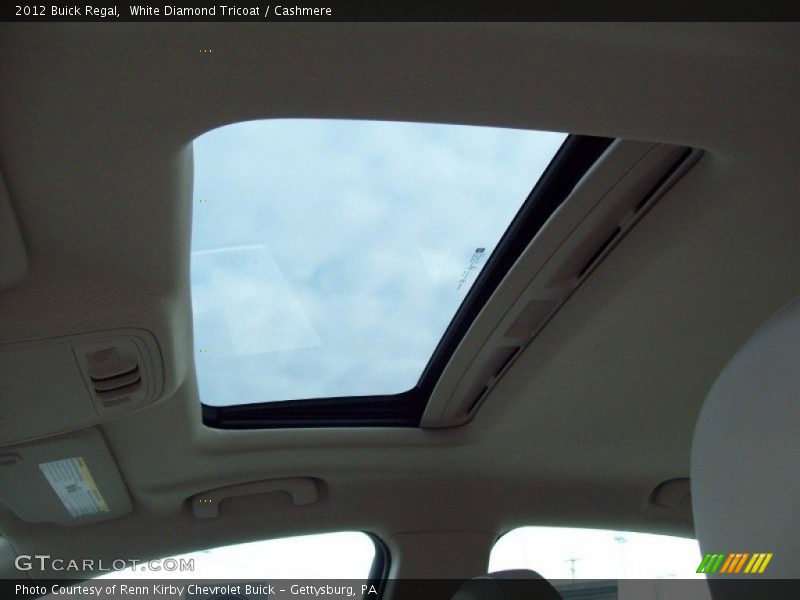 White Diamond Tricoat / Cashmere 2012 Buick Regal