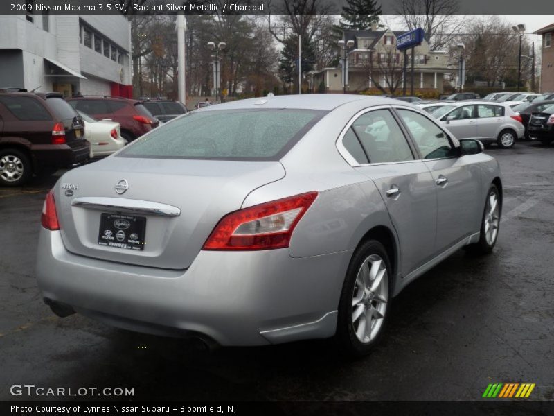 Radiant Silver Metallic / Charcoal 2009 Nissan Maxima 3.5 SV