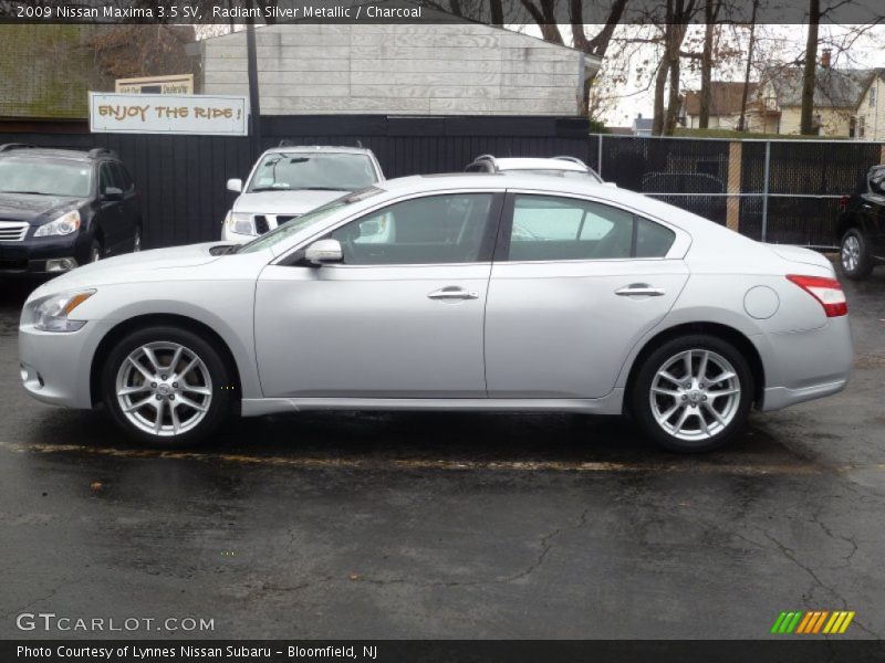 Radiant Silver Metallic / Charcoal 2009 Nissan Maxima 3.5 SV