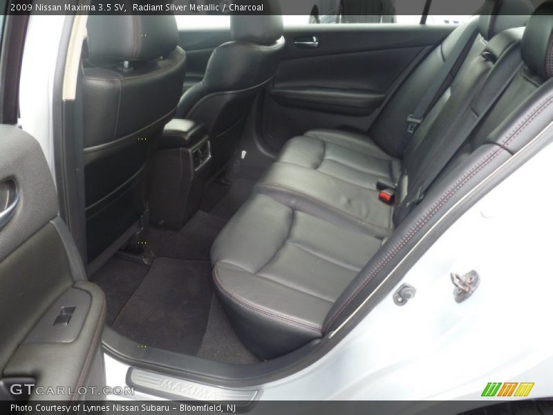 Radiant Silver Metallic / Charcoal 2009 Nissan Maxima 3.5 SV