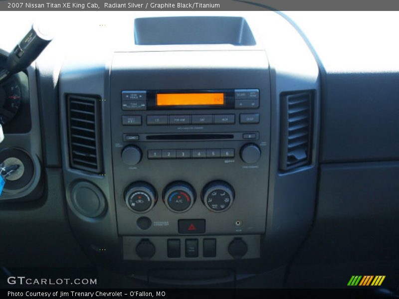 Radiant Silver / Graphite Black/Titanium 2007 Nissan Titan XE King Cab