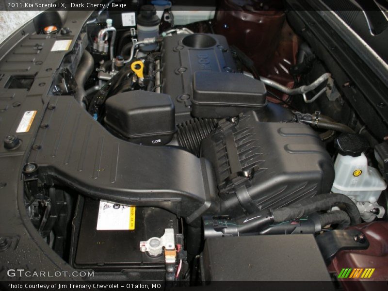 Dark Cherry / Beige 2011 Kia Sorento LX