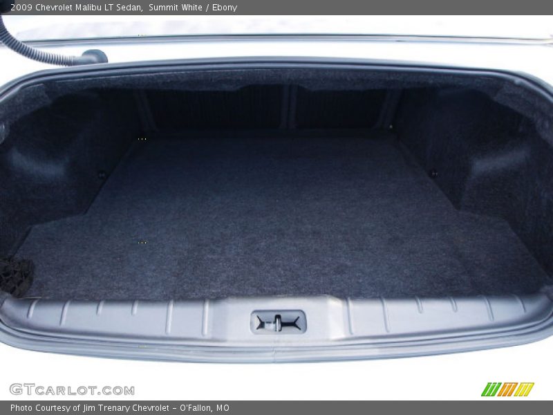 Summit White / Ebony 2009 Chevrolet Malibu LT Sedan