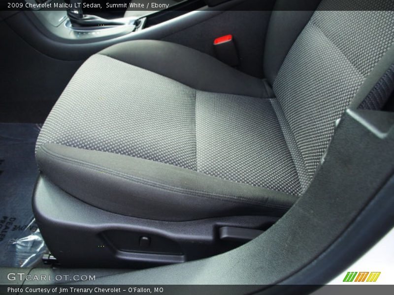 Summit White / Ebony 2009 Chevrolet Malibu LT Sedan