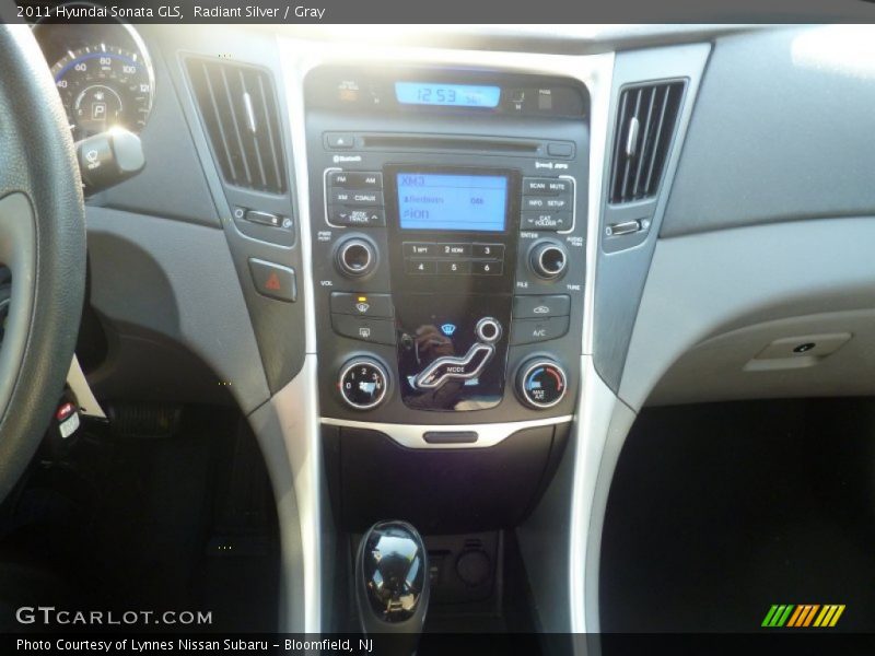 Radiant Silver / Gray 2011 Hyundai Sonata GLS