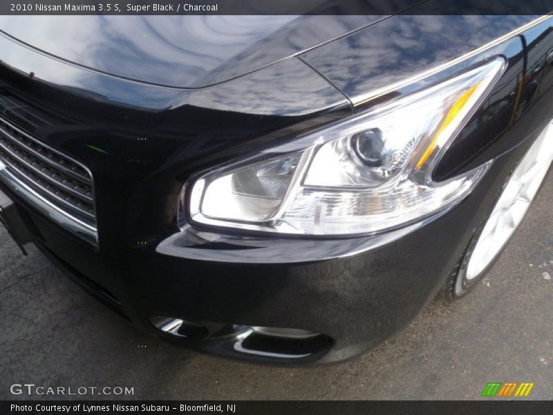 Super Black / Charcoal 2010 Nissan Maxima 3.5 S