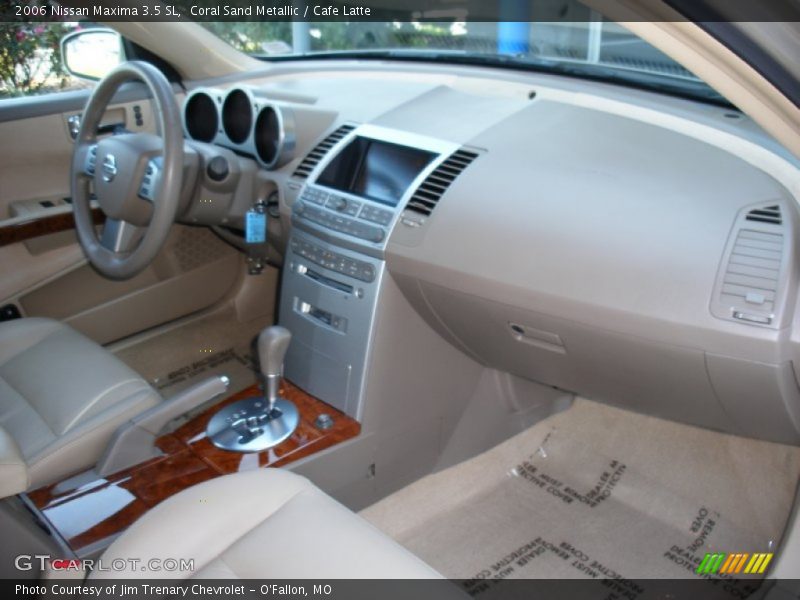 Dashboard of 2006 Maxima 3.5 SL