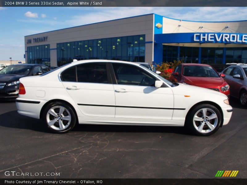 Alpine White / Sand 2004 BMW 3 Series 330xi Sedan