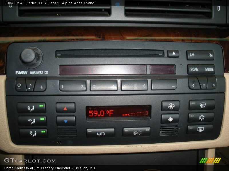 Alpine White / Sand 2004 BMW 3 Series 330xi Sedan