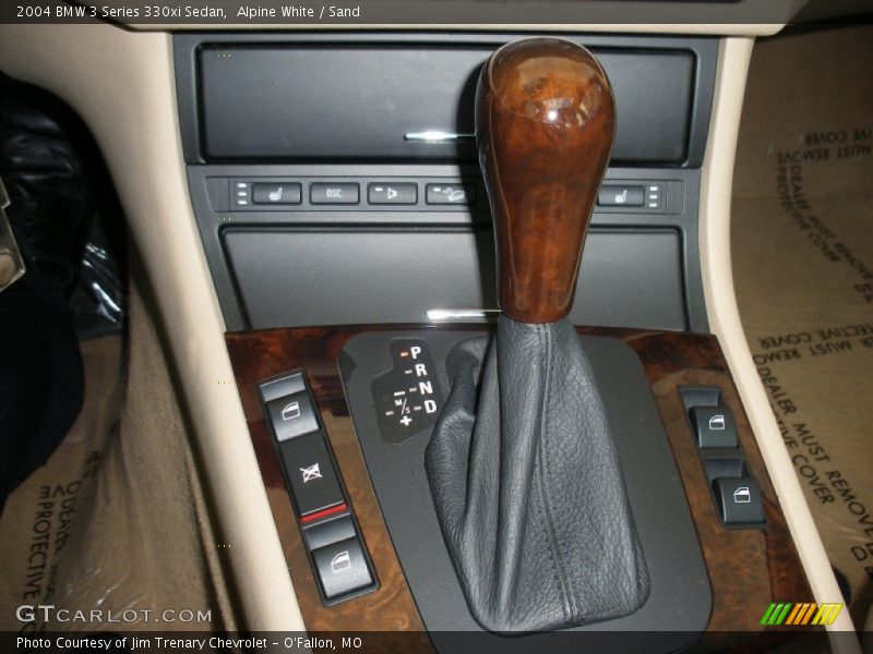 Alpine White / Sand 2004 BMW 3 Series 330xi Sedan
