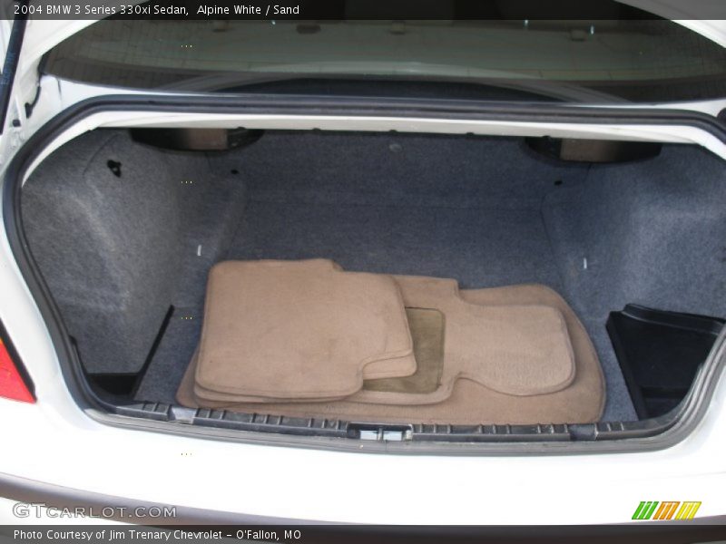 Alpine White / Sand 2004 BMW 3 Series 330xi Sedan