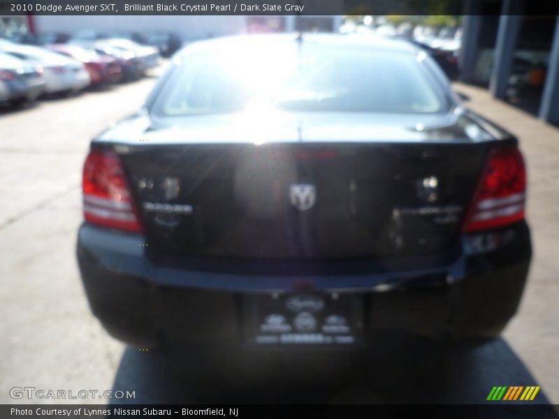 Brilliant Black Crystal Pearl / Dark Slate Gray 2010 Dodge Avenger SXT