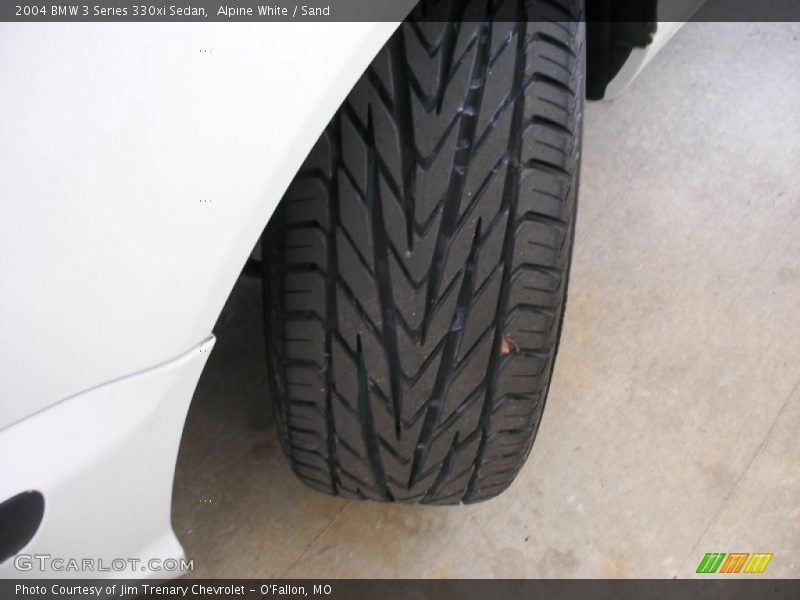 Alpine White / Sand 2004 BMW 3 Series 330xi Sedan