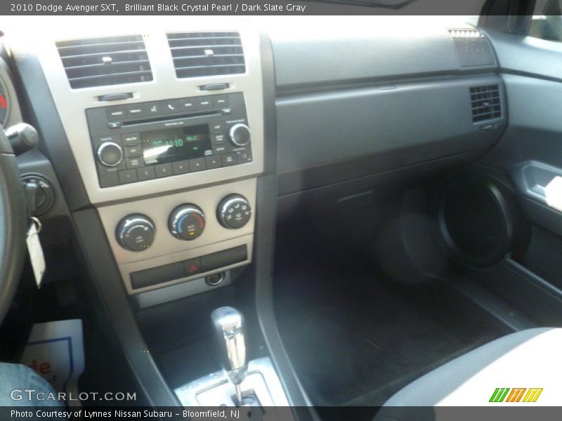 Brilliant Black Crystal Pearl / Dark Slate Gray 2010 Dodge Avenger SXT