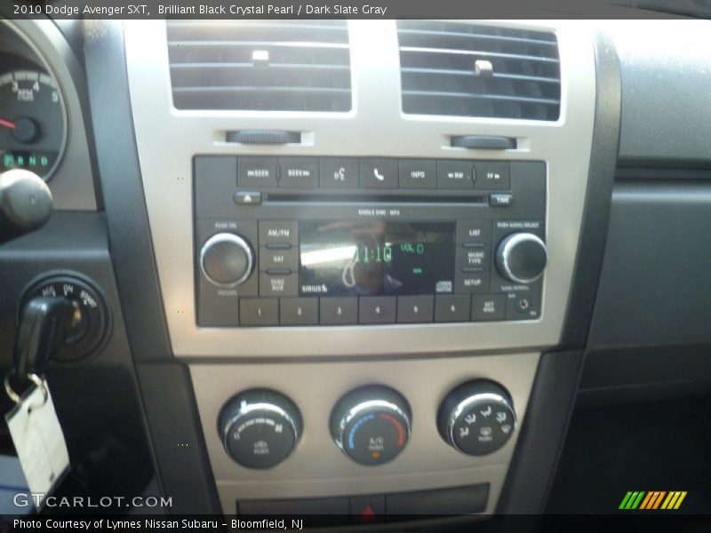 Brilliant Black Crystal Pearl / Dark Slate Gray 2010 Dodge Avenger SXT