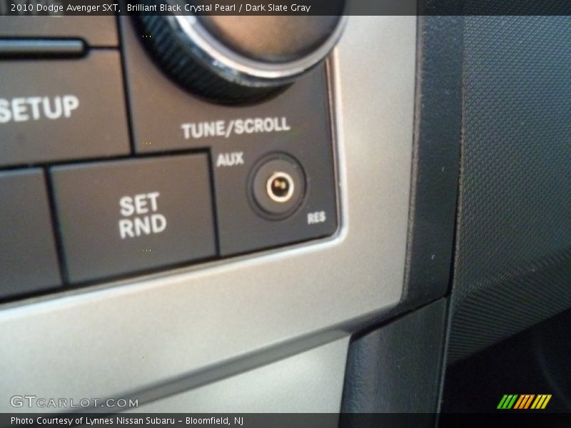 Brilliant Black Crystal Pearl / Dark Slate Gray 2010 Dodge Avenger SXT