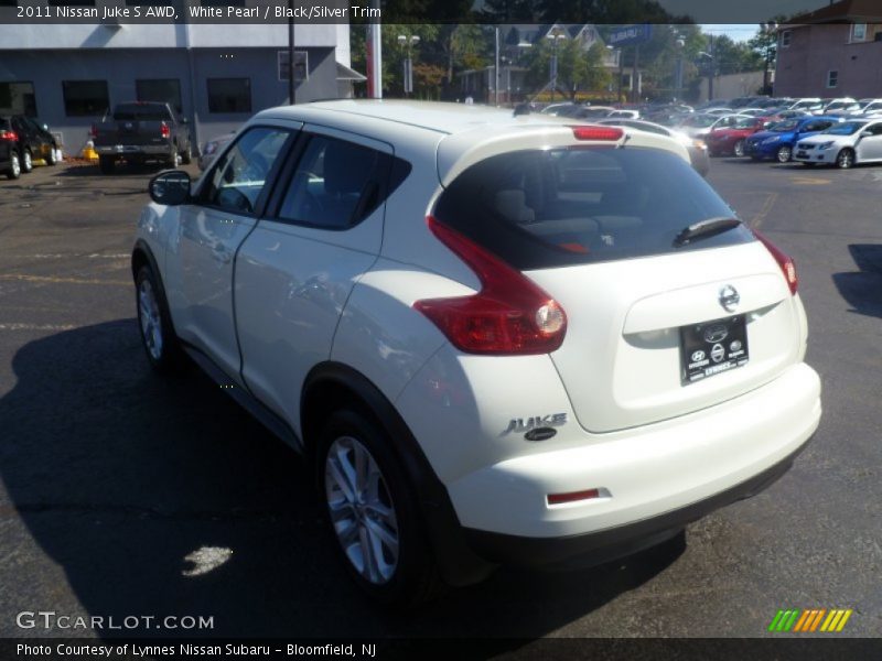 White Pearl / Black/Silver Trim 2011 Nissan Juke S AWD