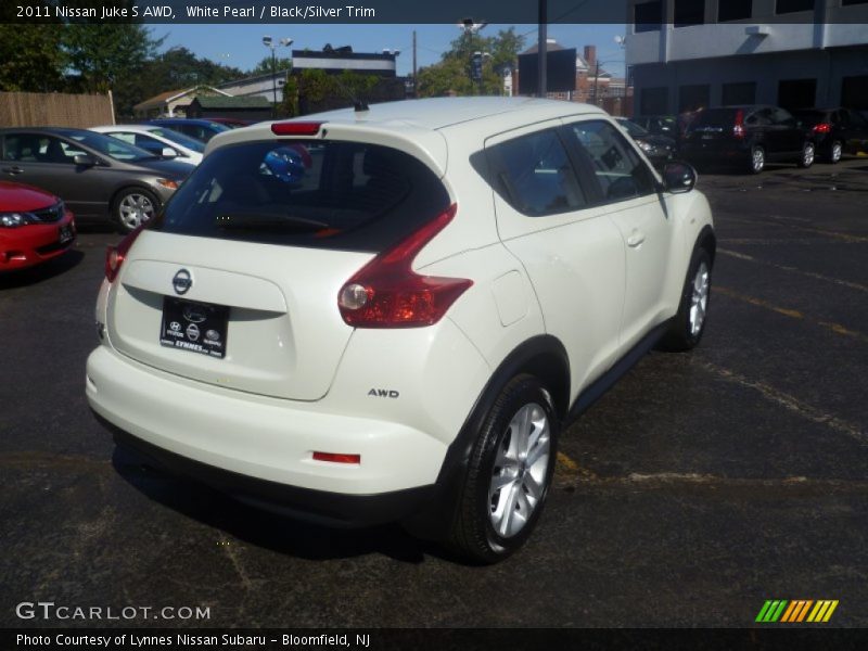 White Pearl / Black/Silver Trim 2011 Nissan Juke S AWD
