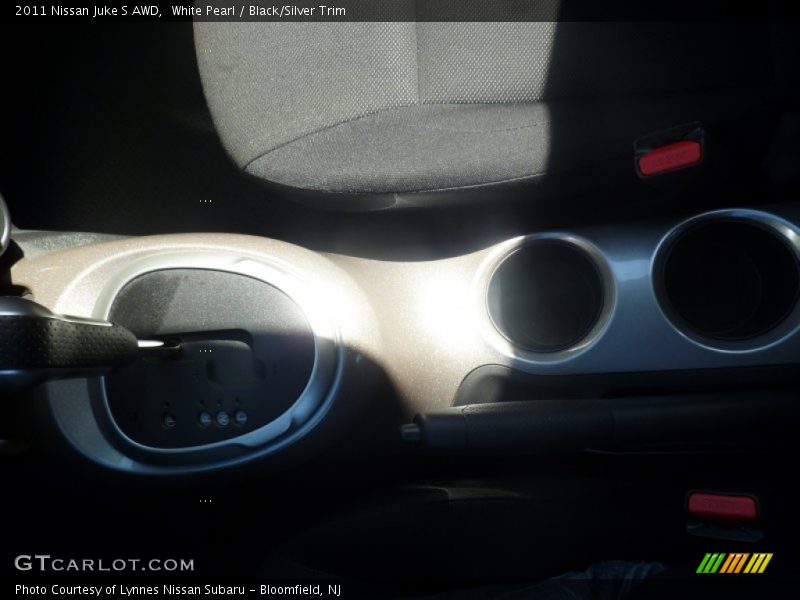 White Pearl / Black/Silver Trim 2011 Nissan Juke S AWD