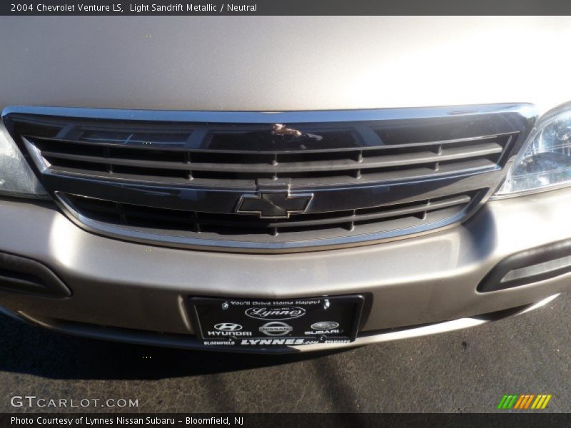 Light Sandrift Metallic / Neutral 2004 Chevrolet Venture LS