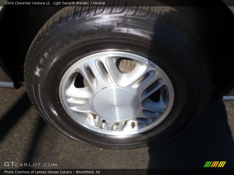 Light Sandrift Metallic / Neutral 2004 Chevrolet Venture LS