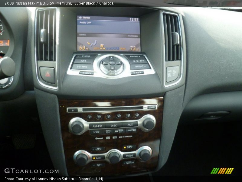 Super Black / Charcoal 2009 Nissan Maxima 3.5 SV Premium