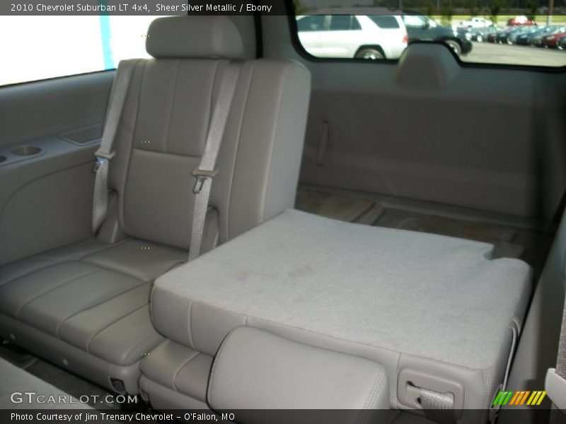Sheer Silver Metallic / Ebony 2010 Chevrolet Suburban LT 4x4
